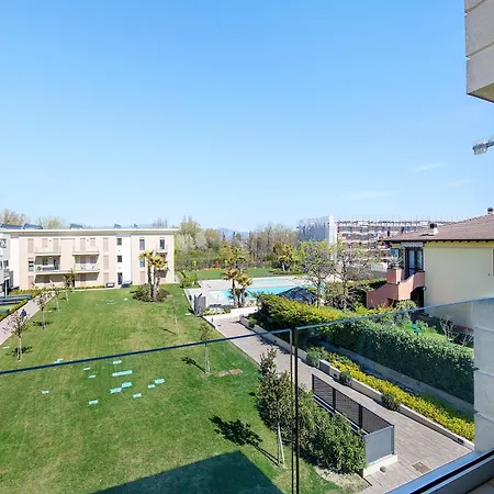 Penthouse Helayne Mit Dachterrasse Apartamento Desenzano del Garda