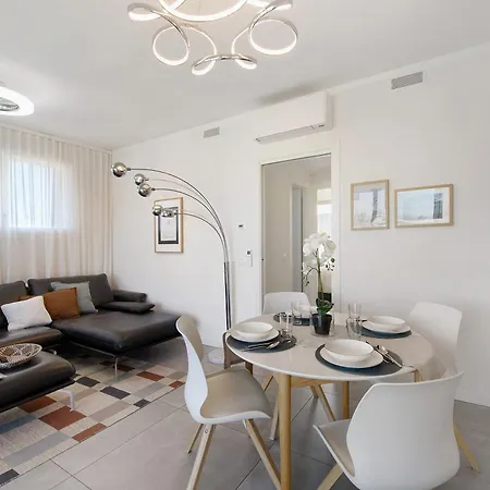 Penthouse Helayne Mit Dachterrasse Apartamento