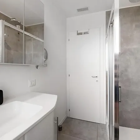 Penthouse Helayne Mit Dachterrasse Apartamento Desenzano del Garda