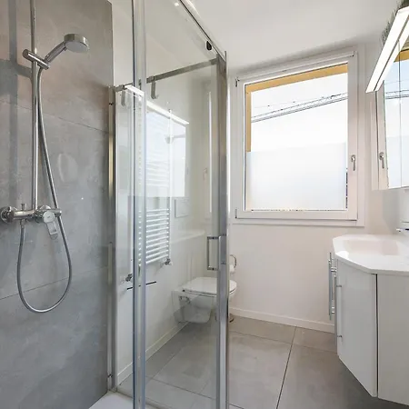 Penthouse Helayne Mit Dachterrasse * Desenzano del Garda